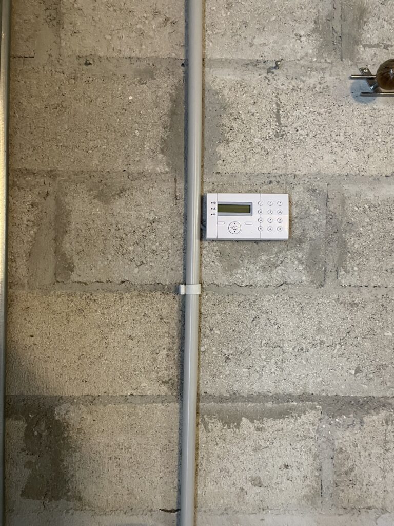 Alarme, alarme anti intrusion filaire Saint-Germain la Ville, Châlons en Champagne, Reims, Chamery, Ecueil ,Marne, Grand-Est. SR PROTECTION